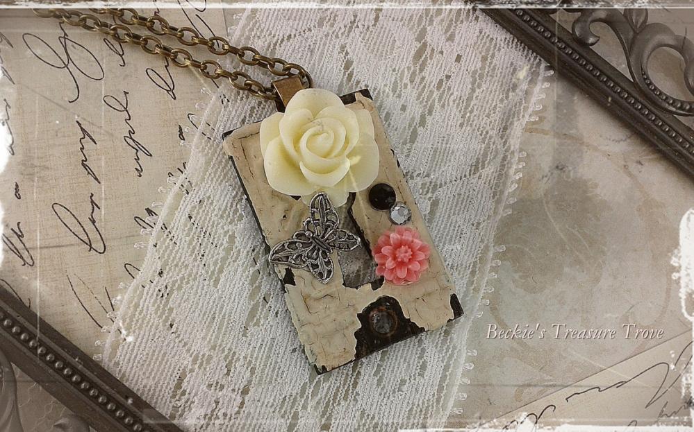 Secret Garden Series / Repurposed Antique Escutcheon Keyhole Cover Steampunk Necklace / Solid Brass Ivory Resin Rose Pink Resin Daisy 20in